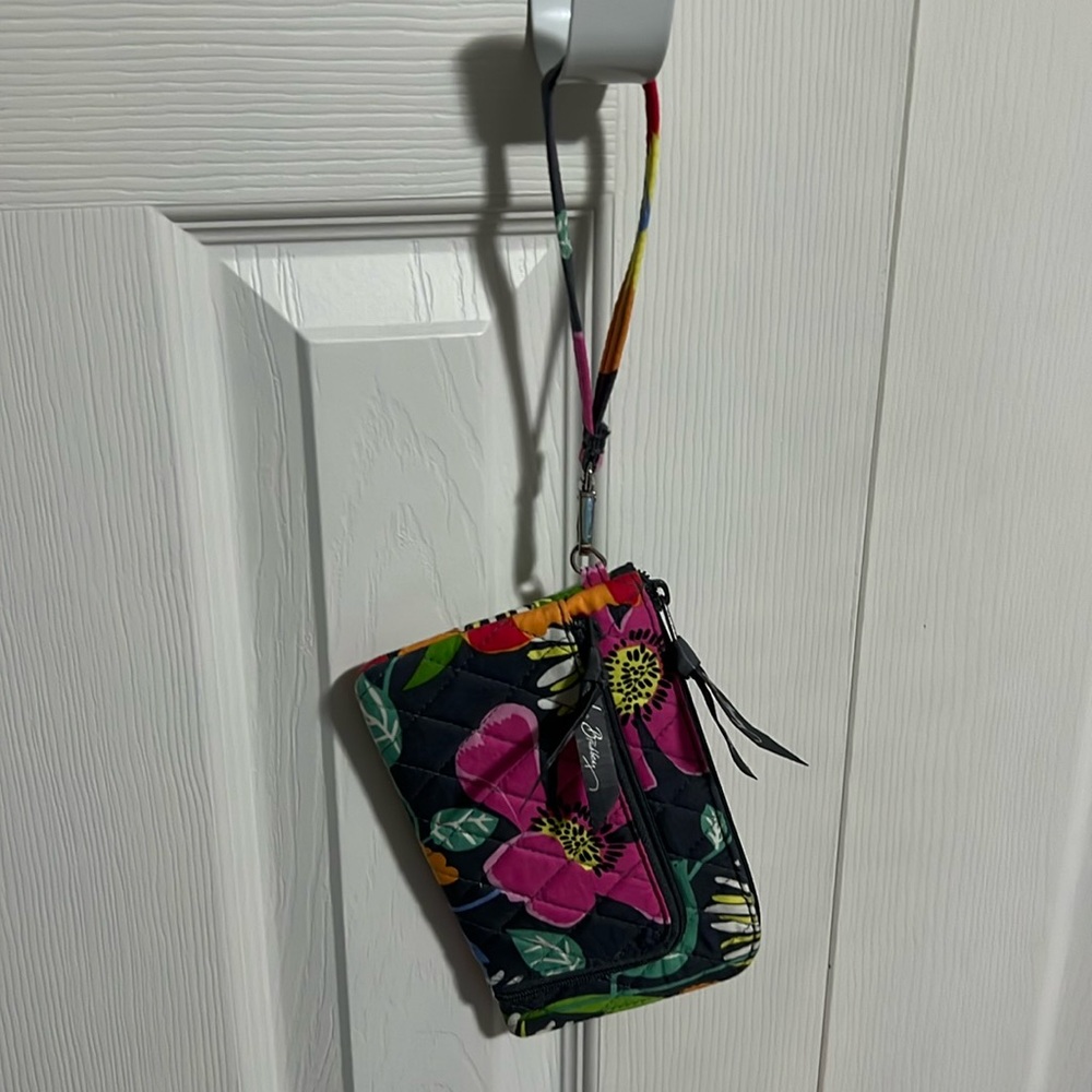 Vera Bradley floral wristlet